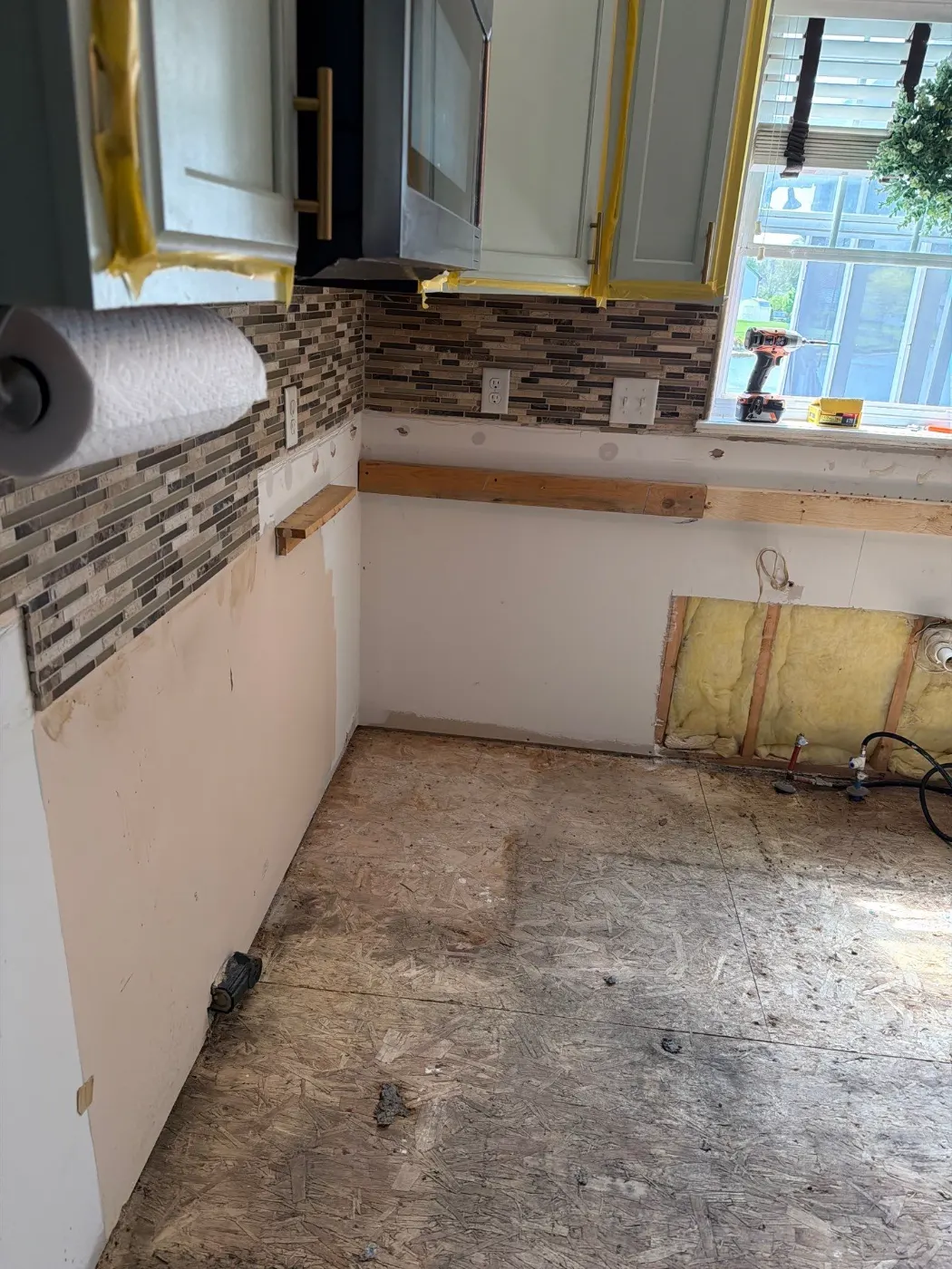 Containment setup for mold remediation in Smith Valley home